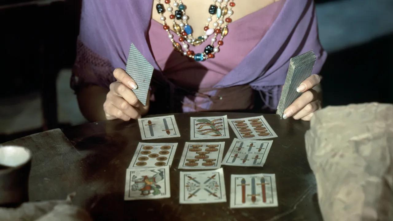 curso de lectura de cartas - Cómo estudiar el tarot