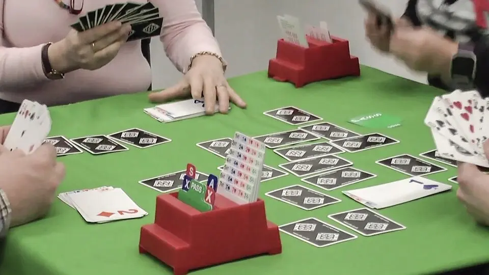 curso basico de bridge - Cómo se juega al bridge