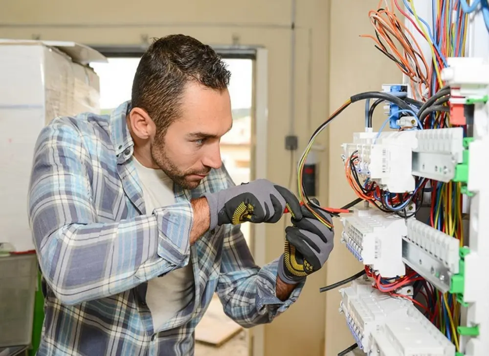 curso de electricidad domiciliaria argentina - Cuánto cobra un electricista domiciliario en Argentina
