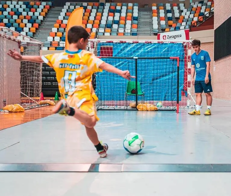 cursos de futbol sala - Cuánto cobra un entrenador de fútbol sala base