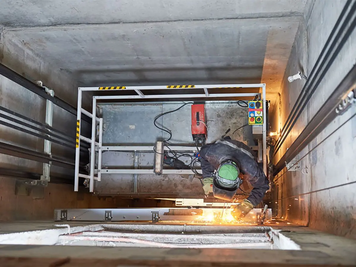 curso de instalación de ascensores - Cuánto cobra un técnico de elevadores