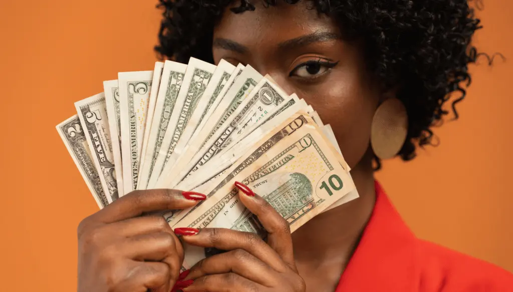 cursos de creador de contenido - Cuánto le pagan a un creador de contenido