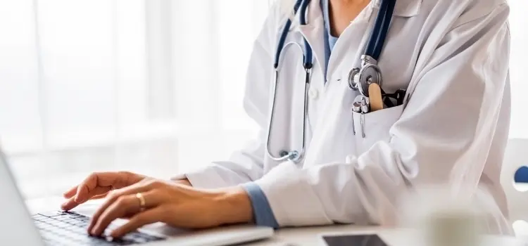 curso superior dermatologia - Cuántos años es la especialidad de Dermatología