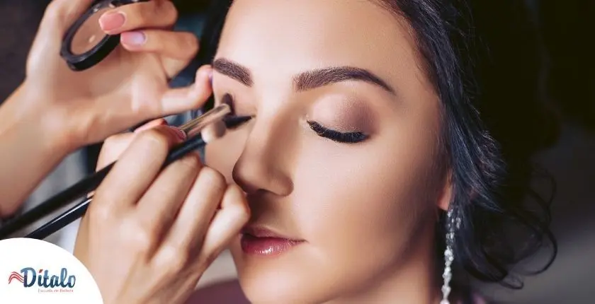 curso de maquillaje profesional zona sur - Cuántos años se estudia para ser maquilladora profesional