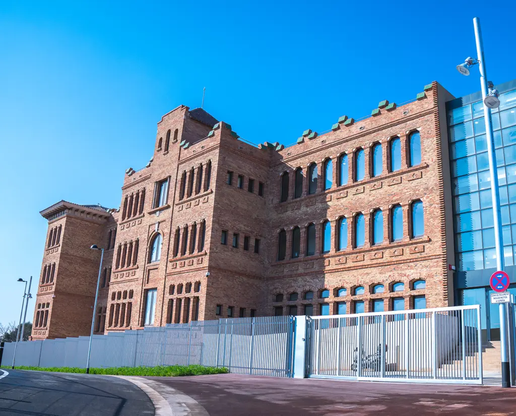 hospital marie curie cursos - Dónde se encuentra el hospital María Curie