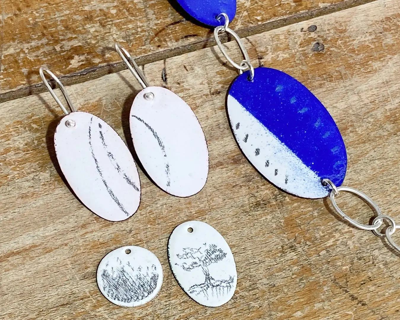 esmalte sobre metales cursos - Qué es la técnica de esmaltado