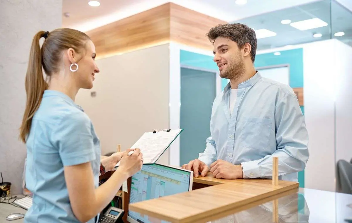 curso administrativo hospitalario - Qué hace un administrativo en el hospital