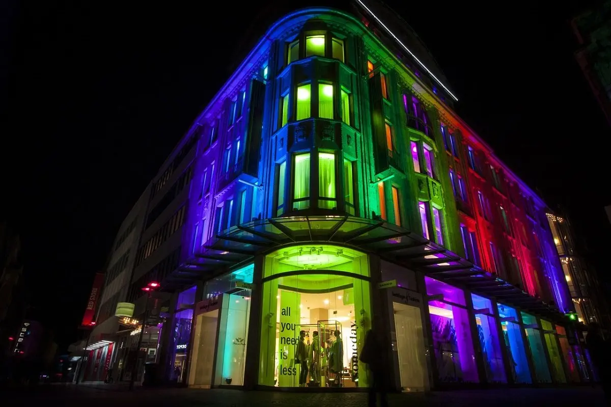 curso de luces led - Qué se necesita para instalar unas luces LED