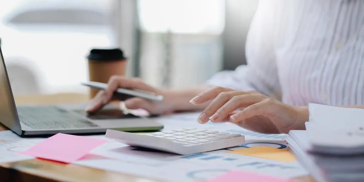 cursos para trabajar en un banco - Qué se necesita para trabajar en un banco en EEUU