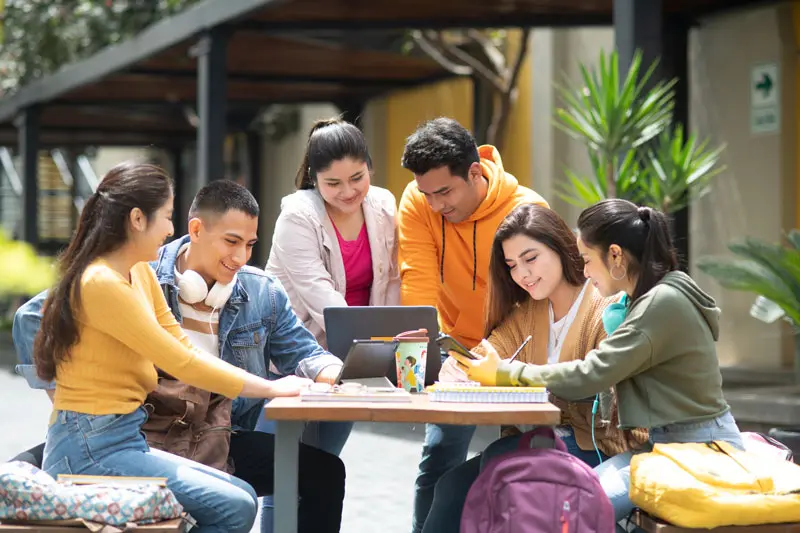 Nombres para Cursos de Egresados: Una Guía Completa - Qué significa aurum ties nombres para cursos de egresados - Qué significa aurum ties