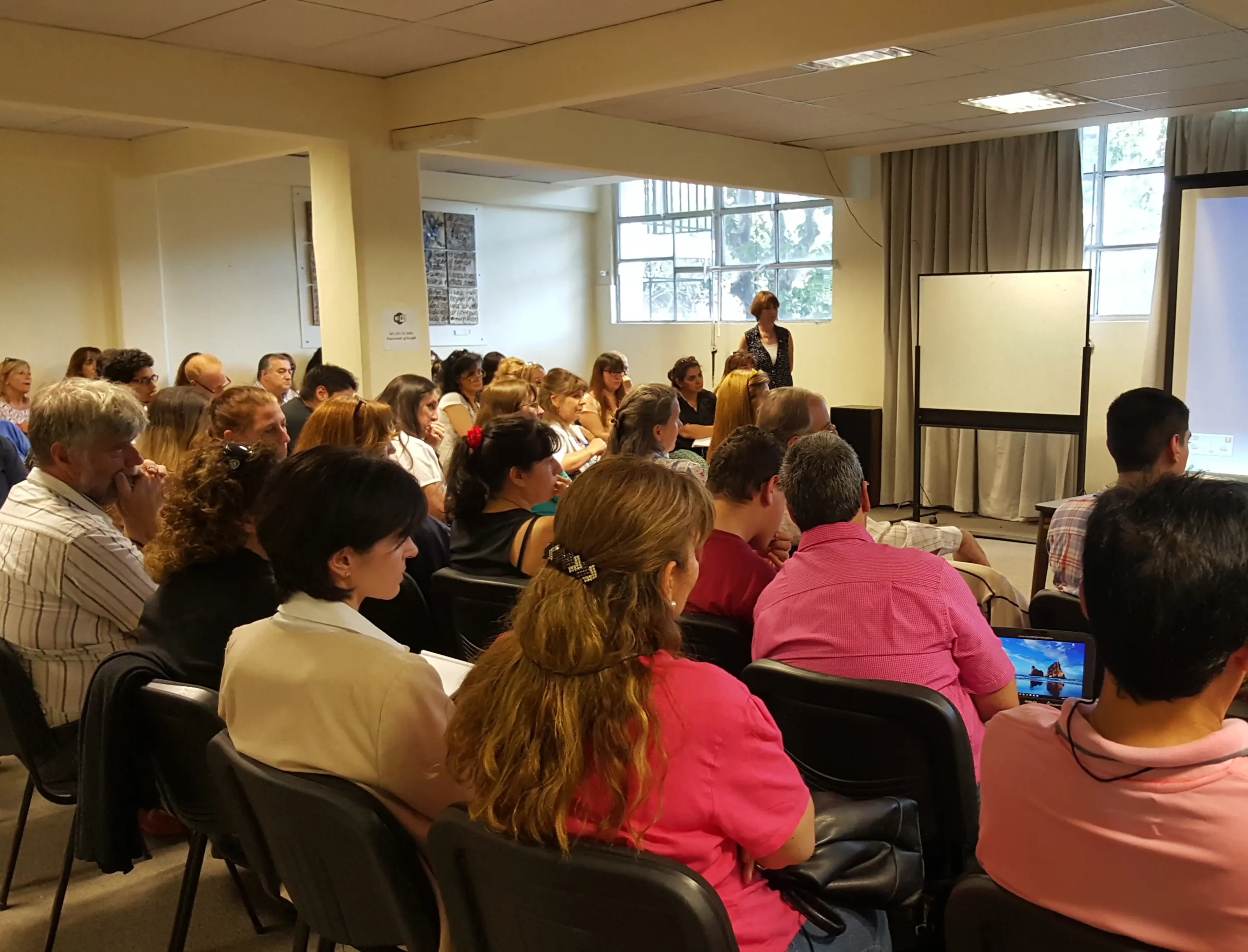 cursos bimestrales escuela de maestros - Qué son las colecciones en red