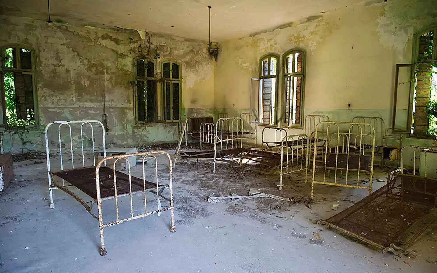 cursed places - What is the #1 most haunted place in America