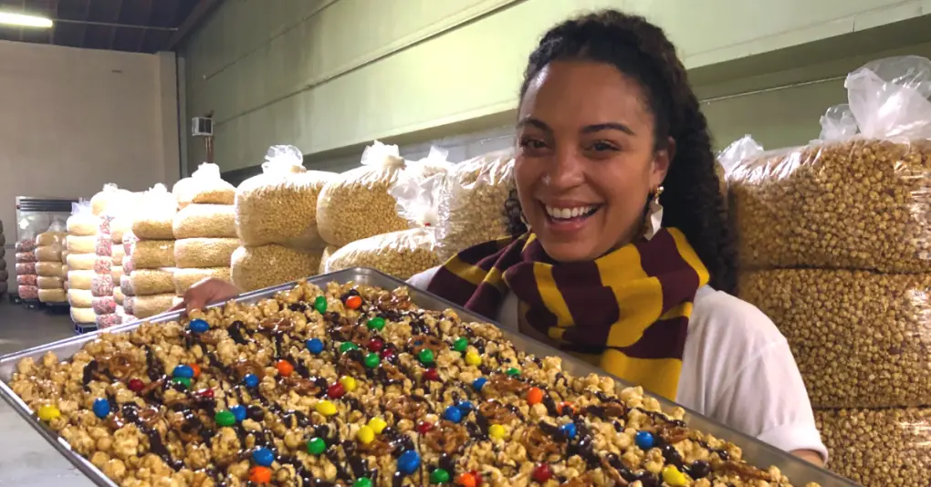 <b>Palomitas Malditas</b>: Historia, Misterios y Recetas - What is the oldest popcorn in the world cursed popcorn - What is the oldest popcorn in the world