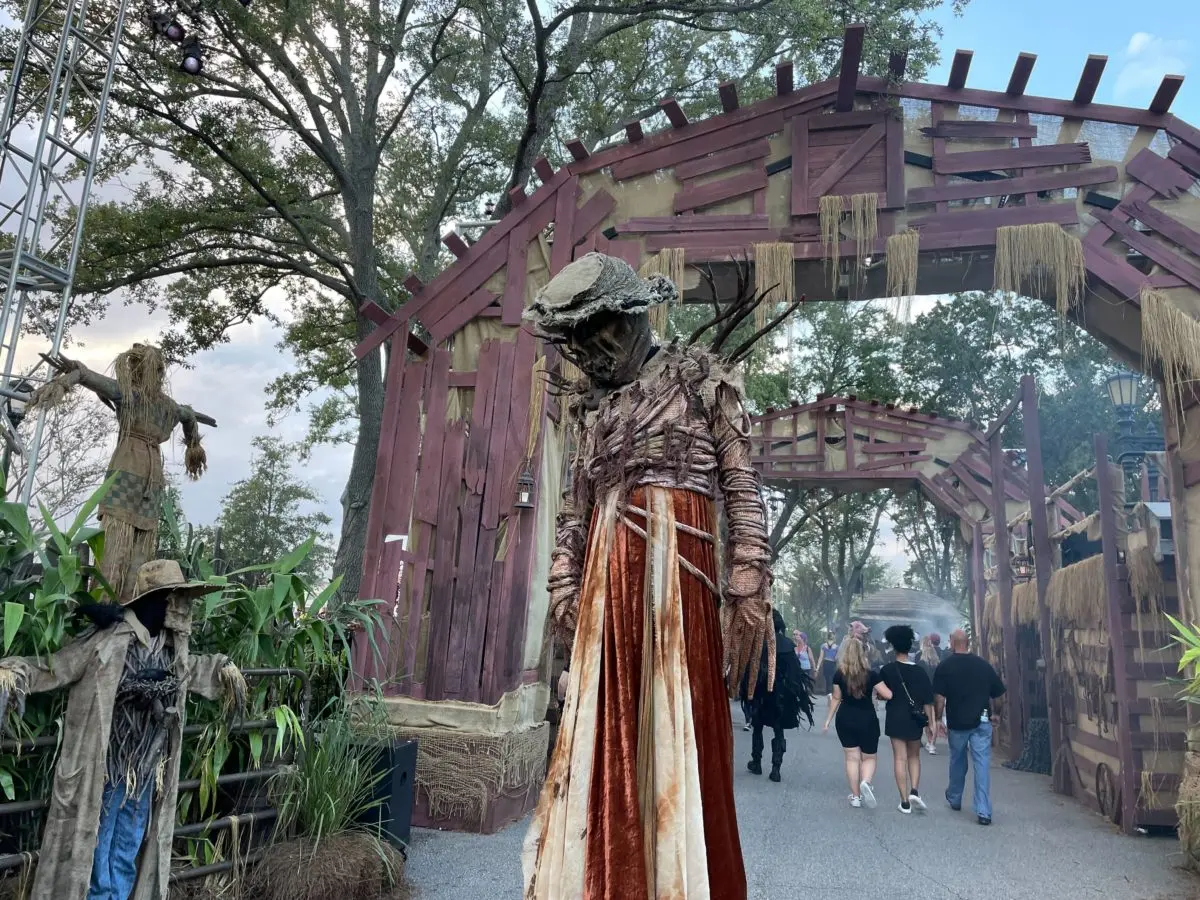 cursed soil - What mod adds Cursed Earth